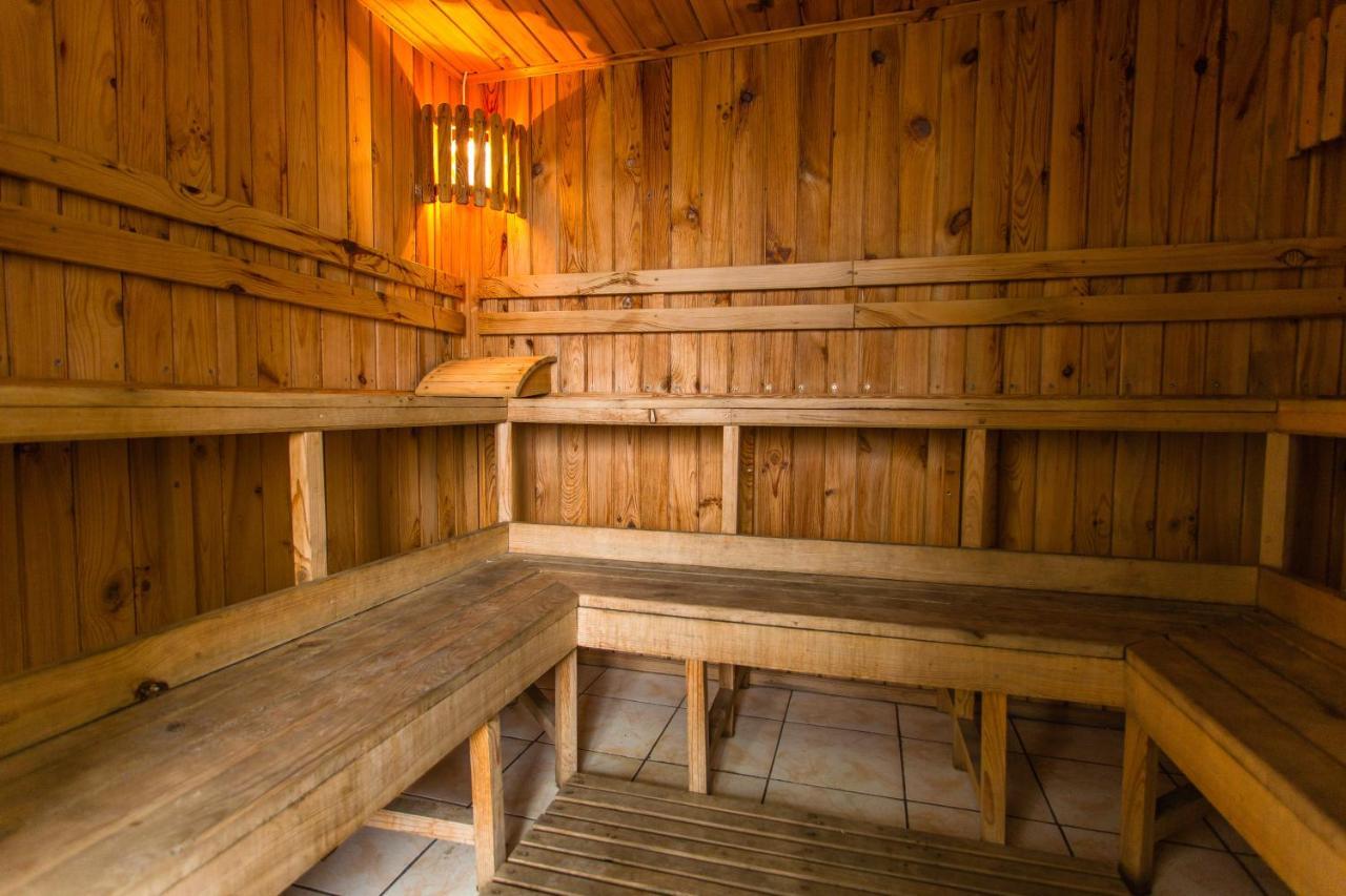 Hostel Horia Plopeni Exteriér fotografie