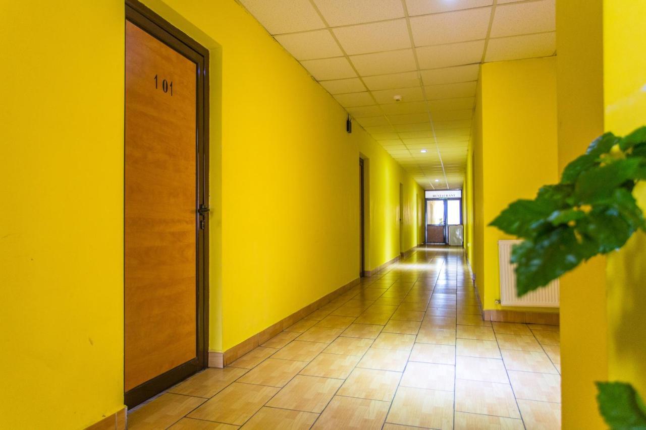 Hostel Horia Plopeni Exteriér fotografie