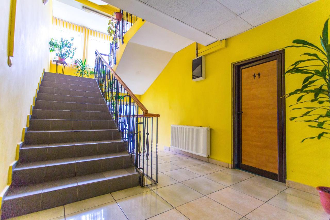 Hostel Horia Plopeni Exteriér fotografie
